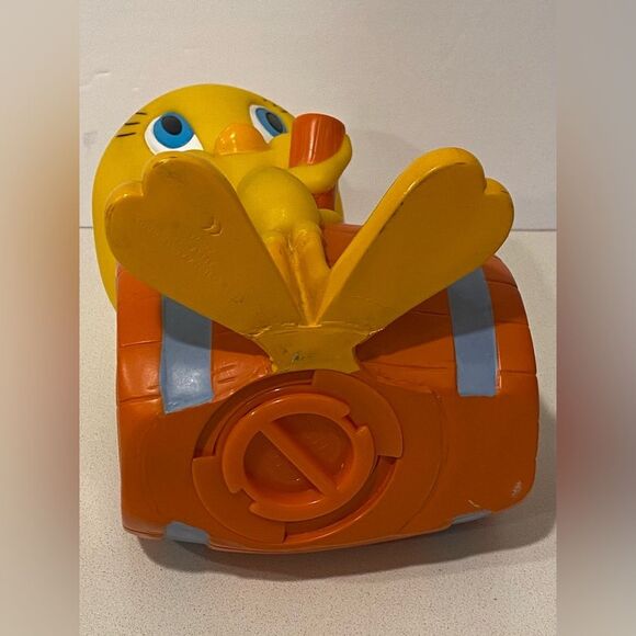 Tweety Bird Barrel Piggy Bank (1997) - Picture 6 of 7